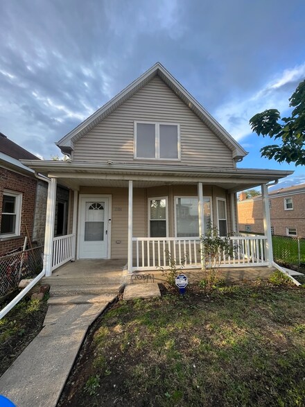 7508 W 64th St, Summit Argo, IL 60501