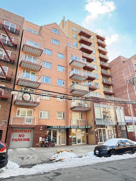143-28 41st Ave Unit 4, Flushing, NY 11355