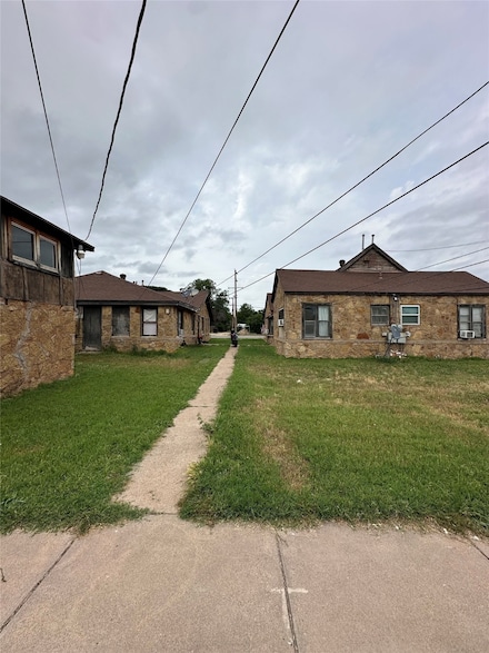 1857 S 14th St, Abilene, TX 79602