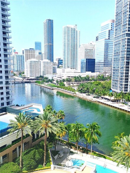 901 Brickell Key Blvd Unit 1201, Miami, FL 33131