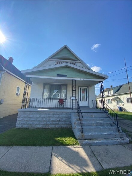 118 Barnard St, Buffalo, NY 14206