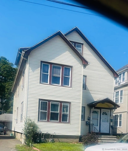 105 Scofield Ave, Bridgeport, CT 06605