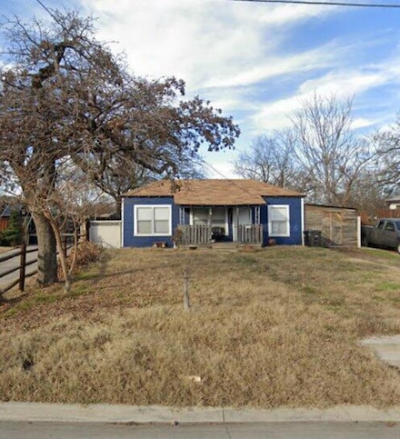 2825 Mclemore Ave, Fort Worth, TX 76111