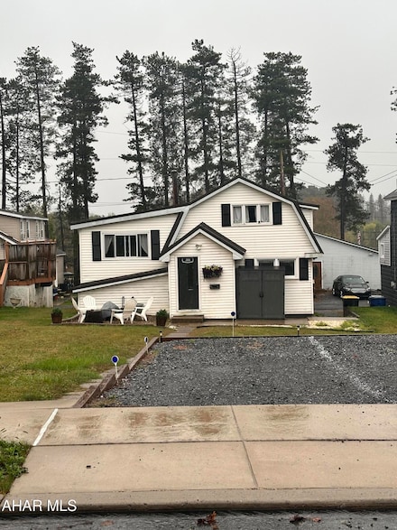 308 W Triumph St, Ebensburg, PA 15931