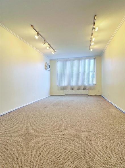 78-19 85th St, Glendale, NY 11385