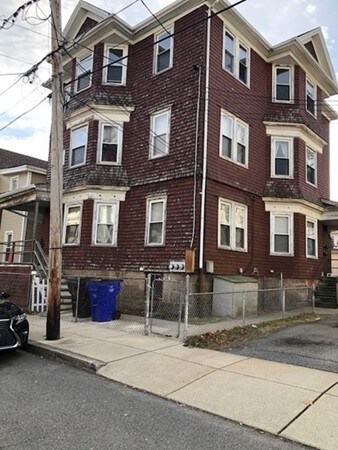 101 Bogle St, Fall River, MA 02723