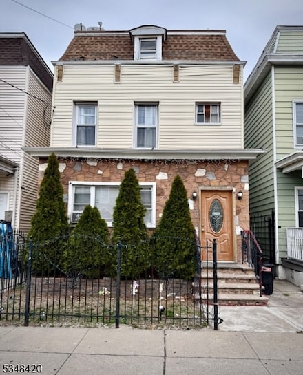 153 Inslee Place, Elizabethport, NJ 07206