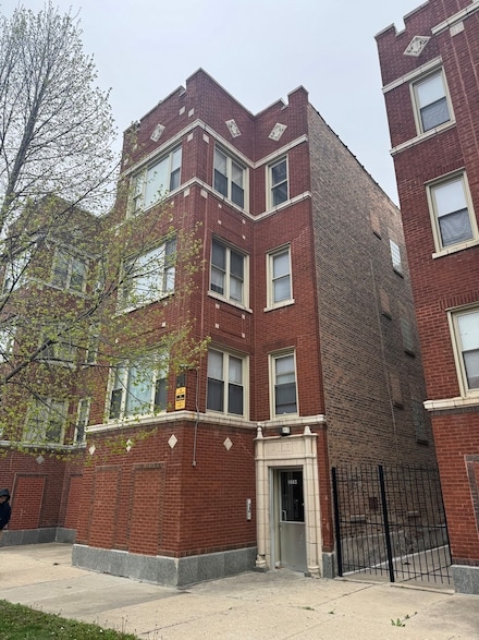 3116 W Douglas Blvd, Chicago, IL 60623