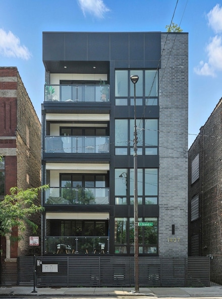 1437 W Grand Ave Unit 1-S, Chicago, IL 60642