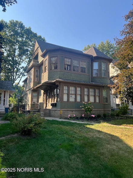 2045 Robinwood Ave, Toledo, OH 43620