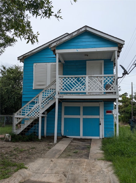 1912 52nd St, Galveston, TX 77551