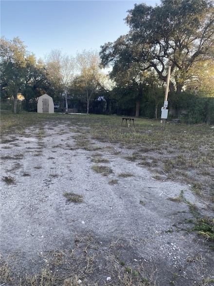 724 W Front St, Alice, TX 78332