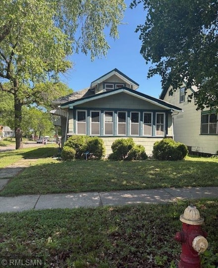1539 Iglehart Ave, Saint Paul, MN 55104