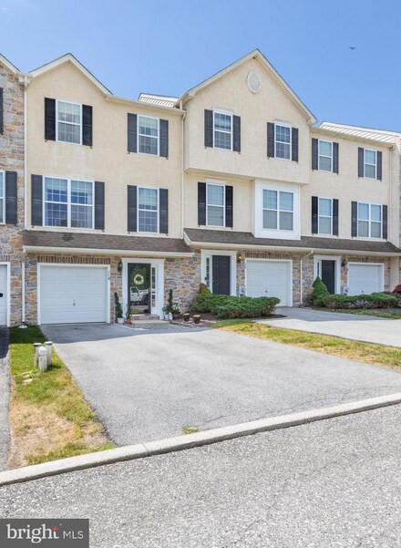 34 Lukens Mill Dr Unit 126, Coatesville, PA 19320