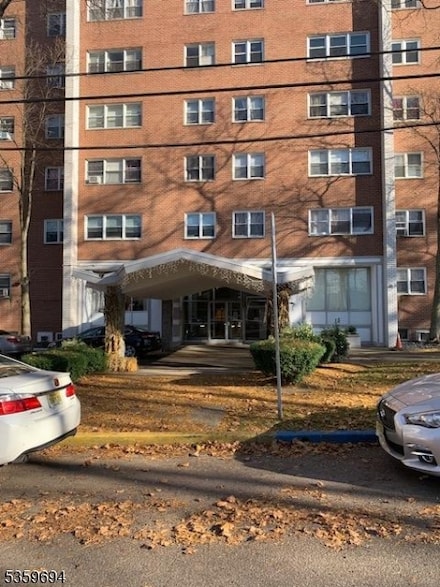 39 E 39th St, Paterson, NJ 07514