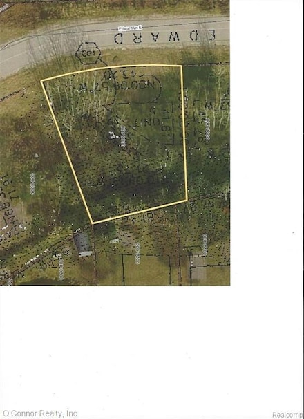 2027 Edward Ln E, Kimball, MI 48074