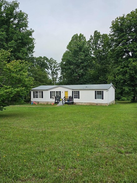 1083 Hog Wallow Rd, Nathalie, VA 24577