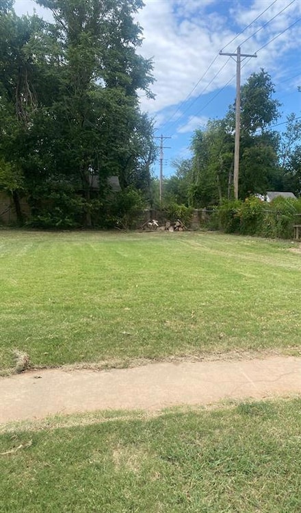 310 S Elm St, Guthrie, OK 73044
