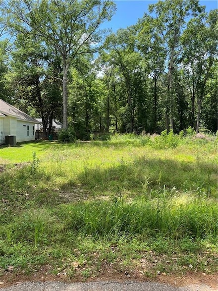 66321 Markham Dr, Lacombe, LA 70445