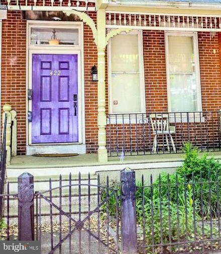 422 Chambers Ave, Camden, NJ 08103