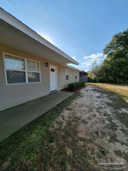 4071 Diamond St, Milton, FL 32571