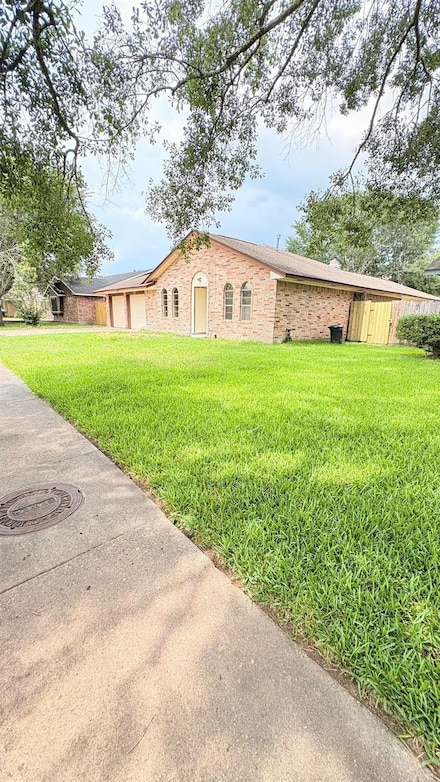 21514 Greenham Dr, Spring, TX 77388