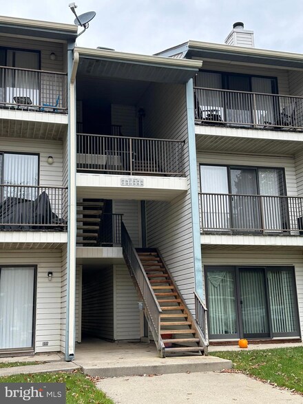 36 Kite Ct, Lawrence Township, NJ 08648