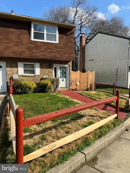 27 La Cascata, Clementon, NJ 08021