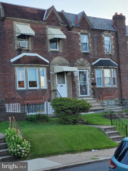 1344 Greeby St, Philadelphia, PA 19111