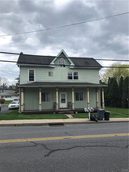 252 Main St, Walnutport, PA 18088