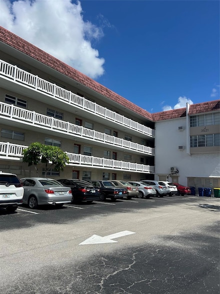 3521 Inverrary Dr Unit 109, Lauderhill, FL 33319