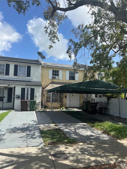 1680 W 72nd St, Hialeah, FL 33014