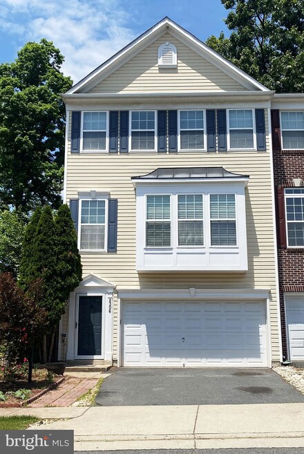 8306 Leighlex Ct, Manassas, VA 20111