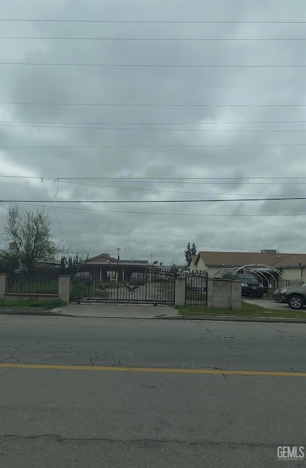 1907 Kentucky St, Bakersfield, CA 93305