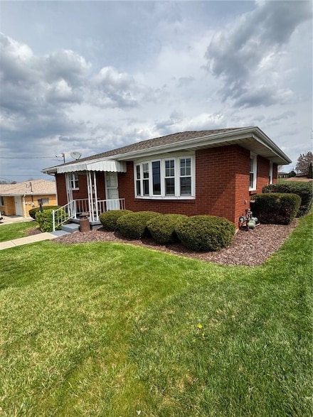 535 Athena Dr, Delmont, PA 15626