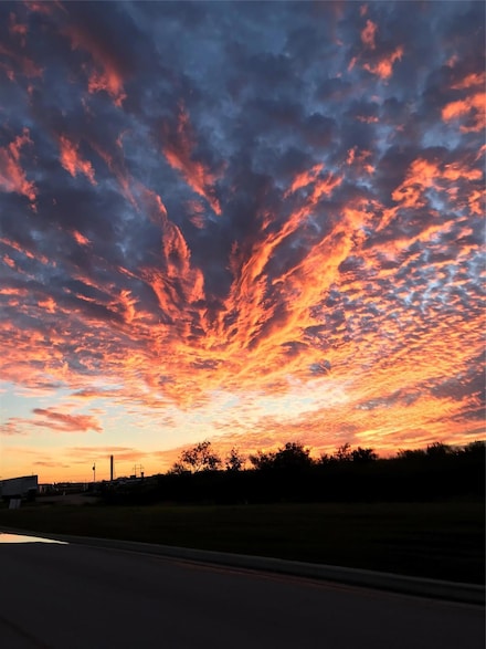 3 Wesley Ridge Dr, Spicewood, TX 78669
