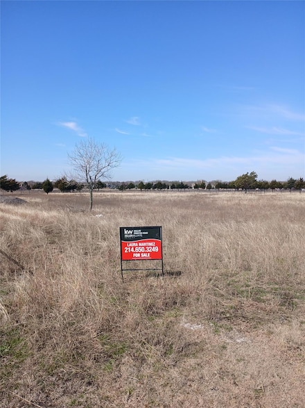 711 Robinett Rd, Waxahachie, TX 75165
