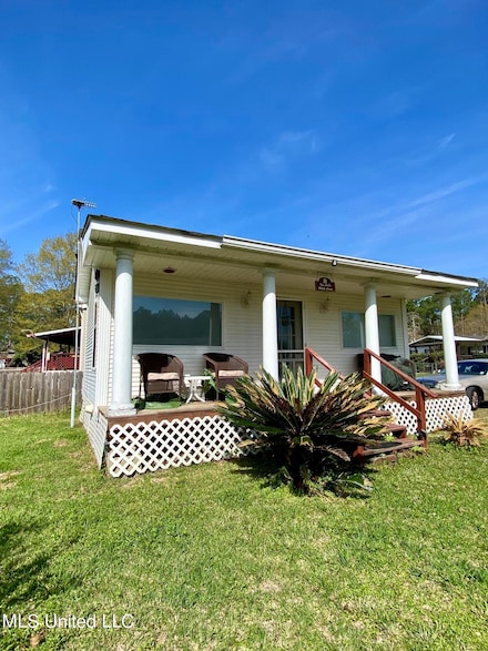 19 Easy St, Picayune, MS 39466