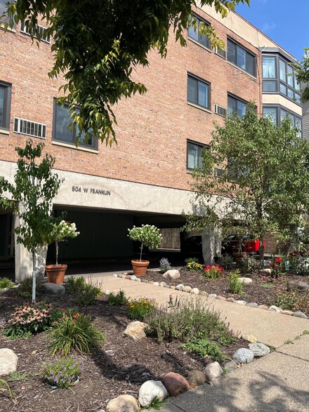 504 W Franklin Ave Unit 2C, Minneapolis, MN 55405