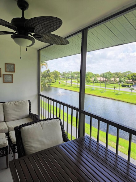 1112 Green Pine Blvd Unit G3, West Palm Beach, FL 33409