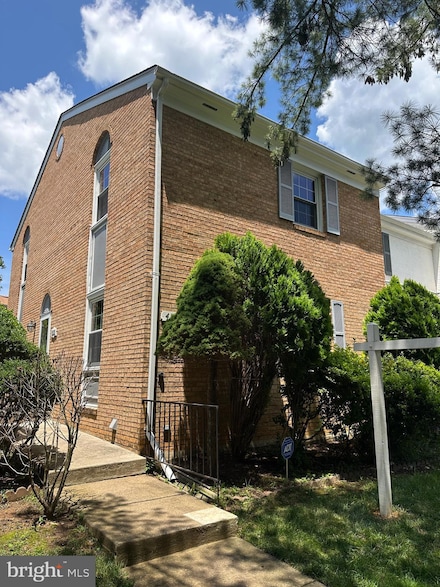 4524 Pinecrest Heights Dr, Annandale, VA 22003