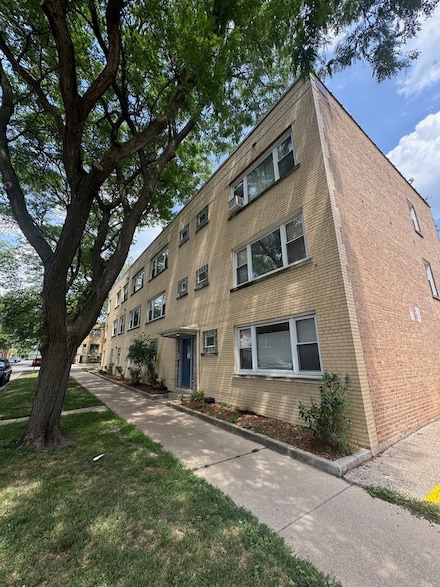 5047 N Washtenaw Ave Unit 12, Chicago, IL 60625