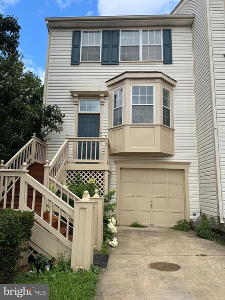 120 Oliver Ct, Purcellville, VA 20132