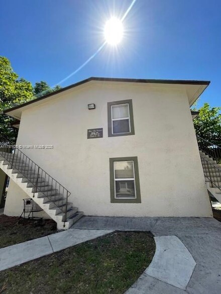 1680 NW 4th Ave Unit 8B, Miami, FL 33136