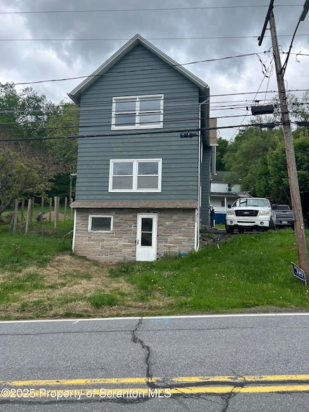 1177 N Main St, Forest City, PA 18421