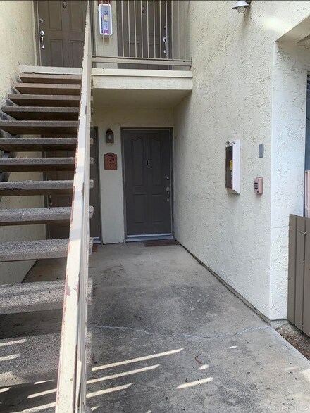 432 Edgehill Ln Unit 177, Oceanside, CA 92054
