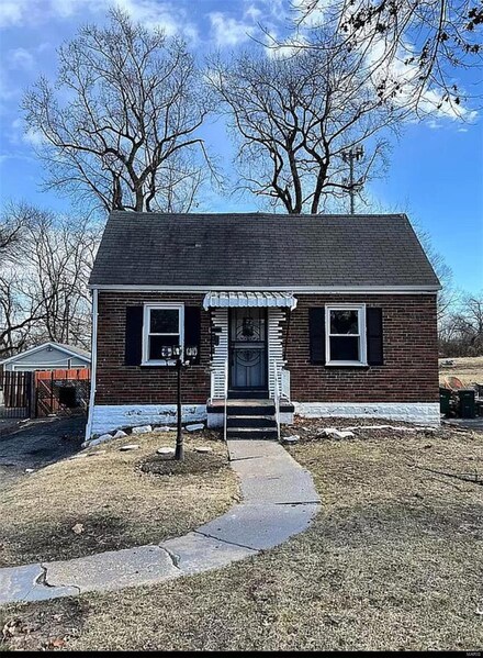 8804 Orchard Ave, Saint Louis, MO 63136