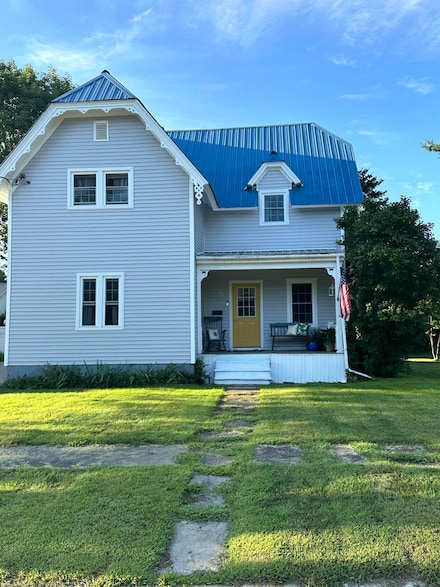 41 2nd St, Malone, NY 12953