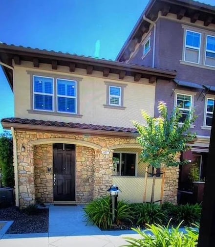 471 La Scena Place, San Jose, CA 95128