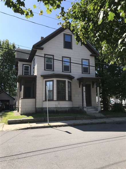 24 Mulberry St, Nashua, NH 03060